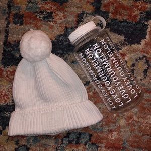 Bundle hat and water bottle